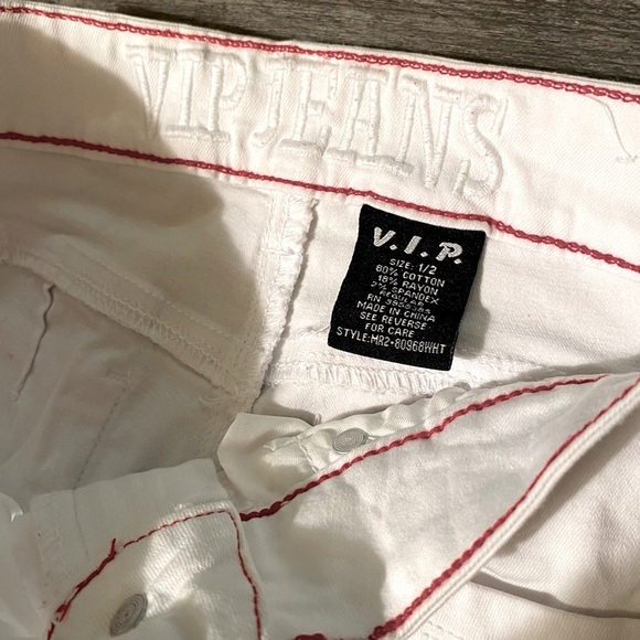 NWOT V.I.P. WHITE JEANS - Picture 2 of 5